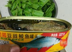 豆豉鲮鱼油麦菜的做法图解2