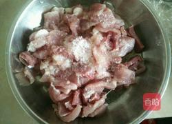 土豆炒肉片的做法图解2