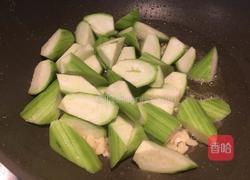 蒜蓉丝瓜的做法图解3