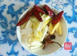 孜然鸡脆骨的做法图解3