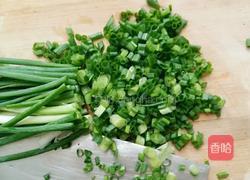香葱鲜肉小丸子的做法图解2