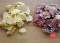 Potato Stewed Chicken Recipe Illustration 1