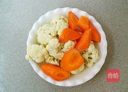 党参花椰菜胡萝卜汤的做法图解2