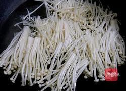 金针菇凉拌黄瓜的做法图解2