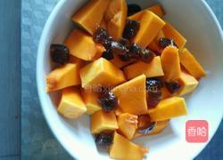 冰糖南瓜的做法图解2