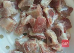 蒜蓉排骨的做法图解1