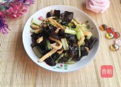 香芹木耳炒白干的做法图解7