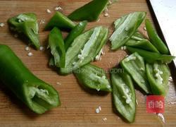 酱爆尖椒大肠的做法图解4