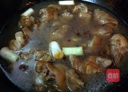 猪蹄炖莲藕的做法图解5