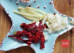 培根尖椒炒魔芋的做法图解4