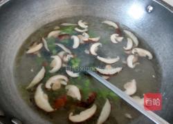 生汆丸子三鲜汤的做法图解4