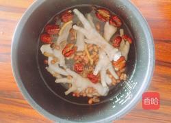 红枣花生煲鸡爪的做法图解7