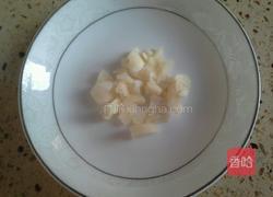 香菇炒西兰花的做法图解2