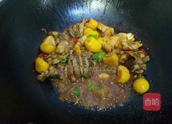 板栗烧牛蛙的做法图解10