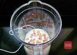 鲜榨石榴汁的做法图解3