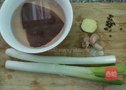 大葱炒猪肝的做法图解1