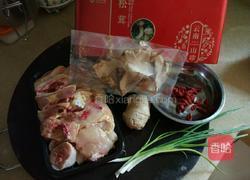 松茸炖鸡的做法图解2