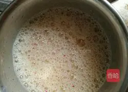 Illustration of how to make rose waffles 2