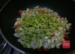 蚬肉炒豆角的做法图解9