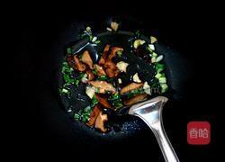 腐竹香菇汤河粉的做法图解5