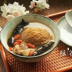 灵芝猴头菇枸杞汤