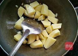 炒土豆块的做法图解4