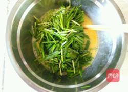 鸭蛋炒韭菜的做法图解3