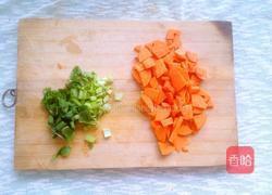 胡萝卜粥的做法图解2