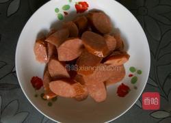 蒜香红肠的做法图解1