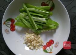 蒜香红肠的做法图解2