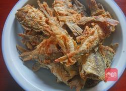 干炸小鲫鱼的做法图解7