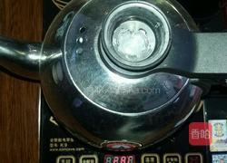 蜂蜜绿茶的做法图解1