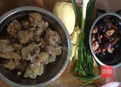 香菇土豆焖鸡块的做法图解4