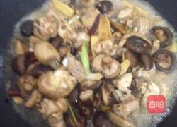香菇土豆焖鸡块的做法图解9