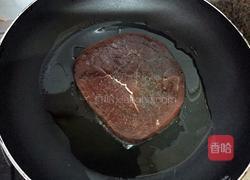 黑胡椒红酒牛排的做法图解5