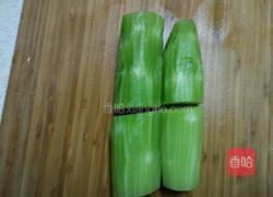 凉拌青笋丝的做法图解1