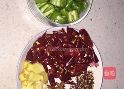 爆炒猪大肠的做法图解2