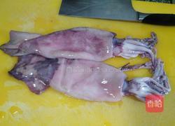 清炒鱿鱼的做法图解1
