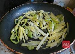 辣椒炒土豆丝的做法图解6