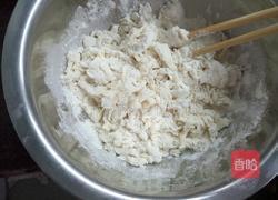 木耳芹菜包子的做法图解3