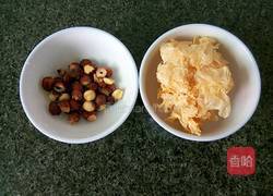 银耳汤的做法图解1