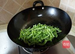 家常炒空心菜梗的做法图解7