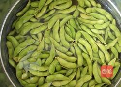 卤毛豆的做法图解1