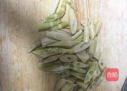 笋炒鸡爪的做法图解1