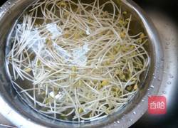素炒辣味黄豆芽的做法图解1