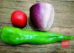 西红柿尖椒炒茄子的做法图解1