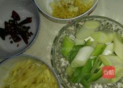 酸菜鱼的做法图解2