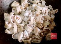 干锅肥肠的做法图解2