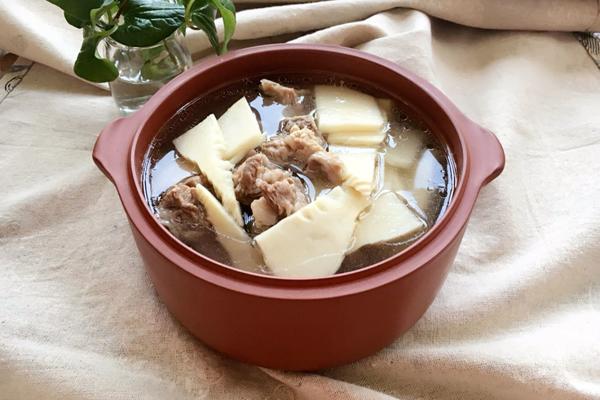 竹笋排骨汤的精选做法