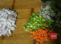 黑椒意面的做法图解1